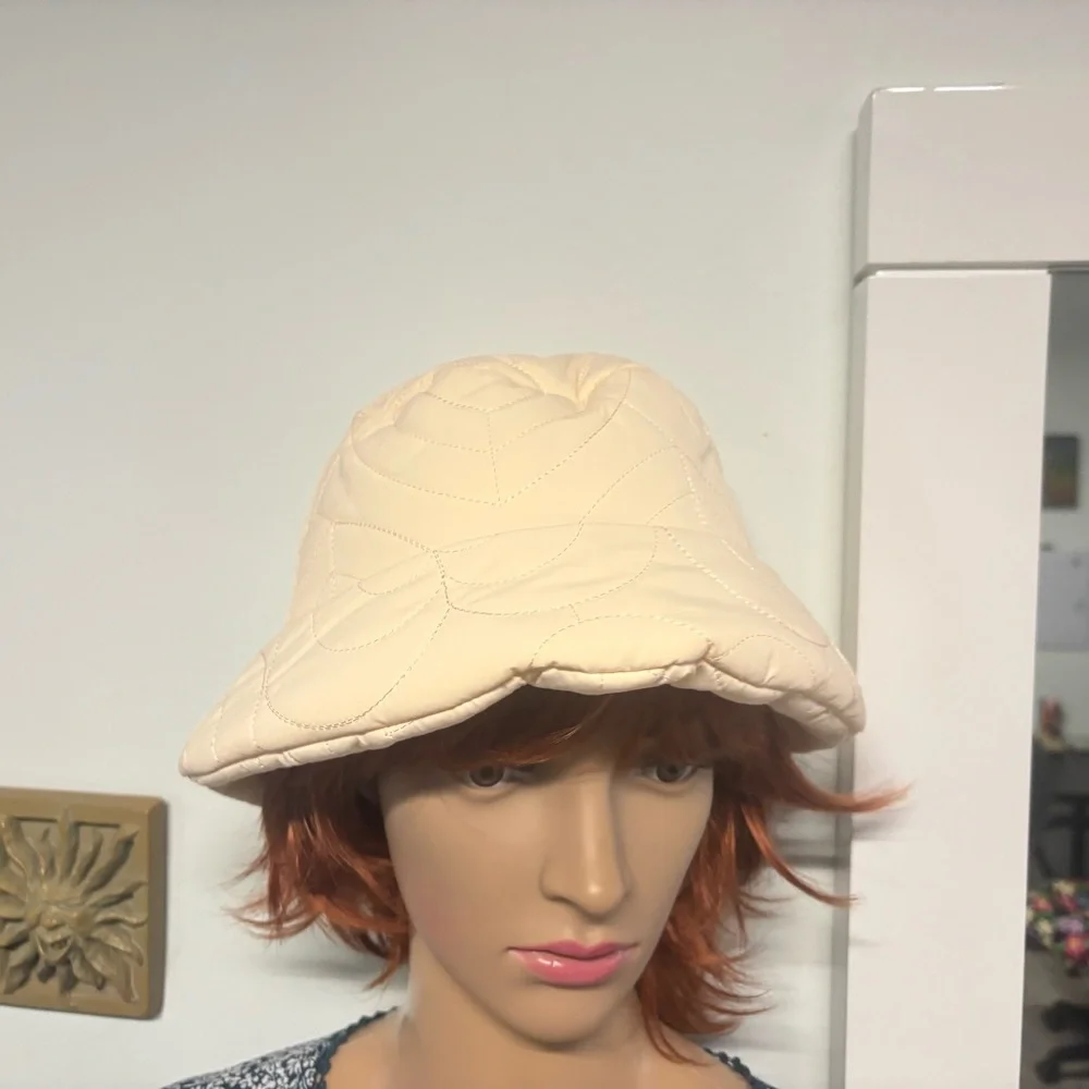 NWT❤️Lack of Color Quilted Bucket Hat-M/L - Picture 5 of 6